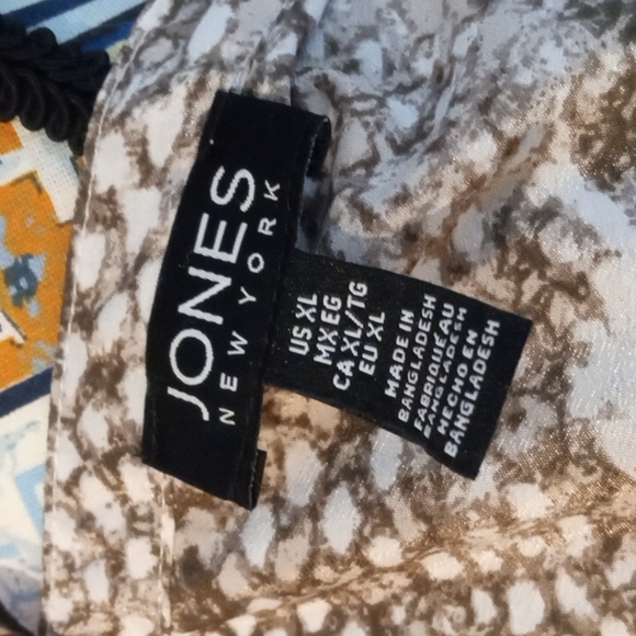 JONES NEW YORK Women's Snake Skin Print Muted Brown / White Flowing Blouse XL - Picture 8 of 8